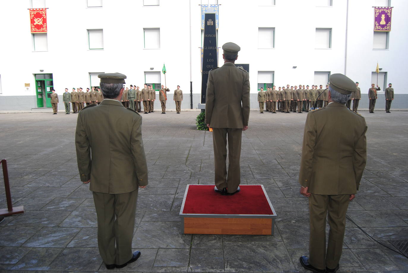 Fotos: La Residencia Militar de Santoña ha abierto este viernes sus puertas a los jóvenes militares