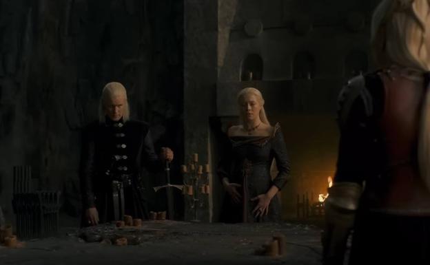 Daemon, Rhaenyra y Rhaenys Targaryen en el décimo episodio de 'La Casa del Dragón'.