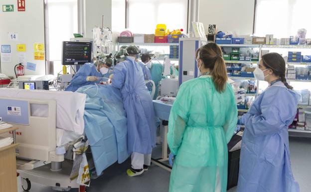 Cantabria suma un nuevo fallecido mientras suben a 17 los hospitalizados