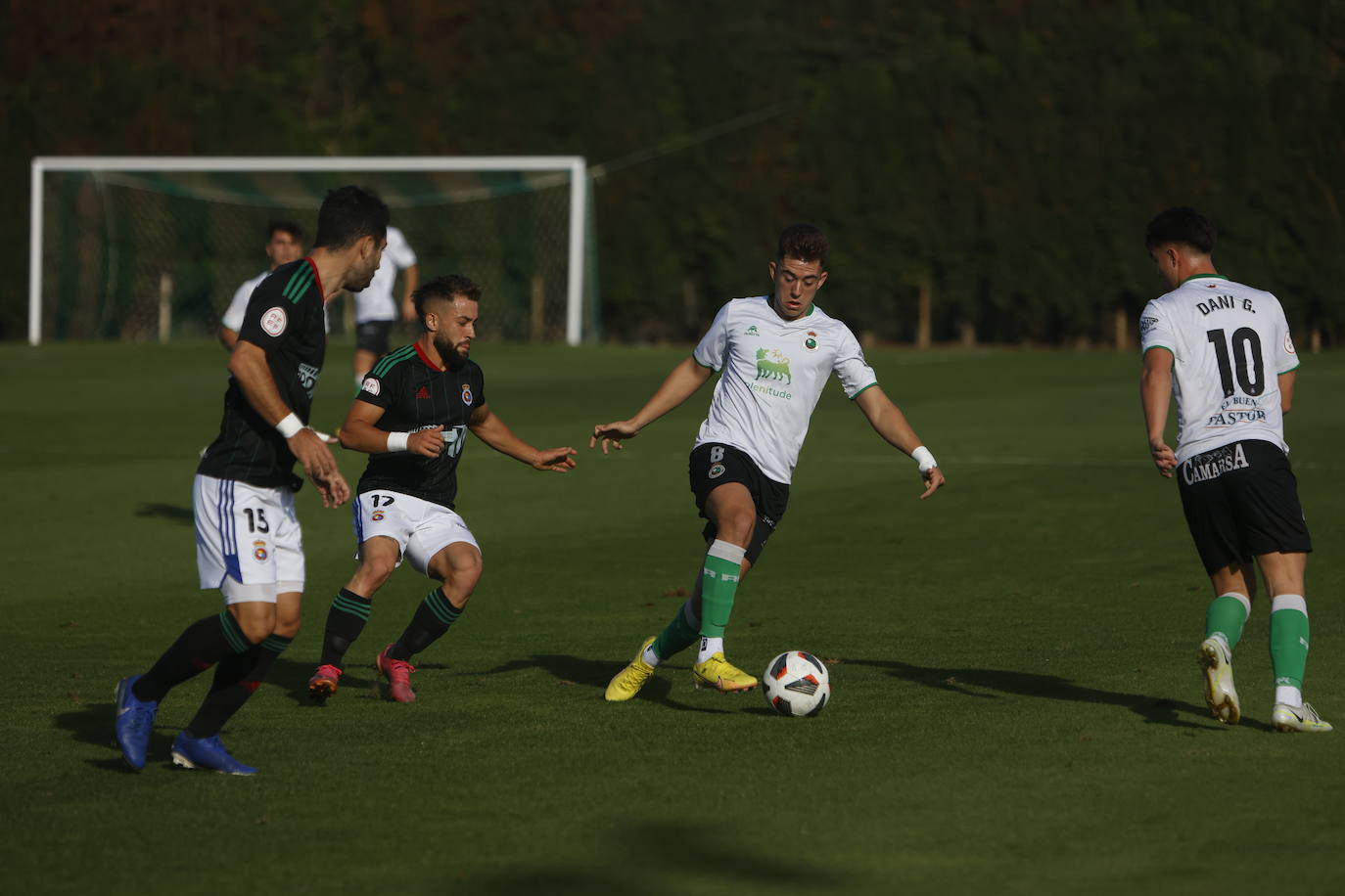 Fotos: La Gimnástica se impone al Rayo Cantabria