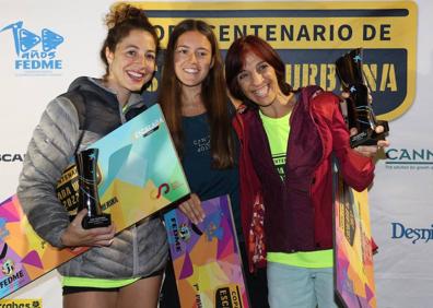 Imagen secundaria 1 - El cántabro Jorge Díez y la madrileña Nerea Pérez ganan la Copa de Escalada Urbana en Potes