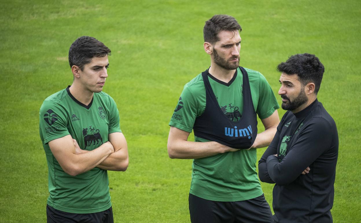 El sancionado Íñigo y Tienza, esta mañana junto a Romo.