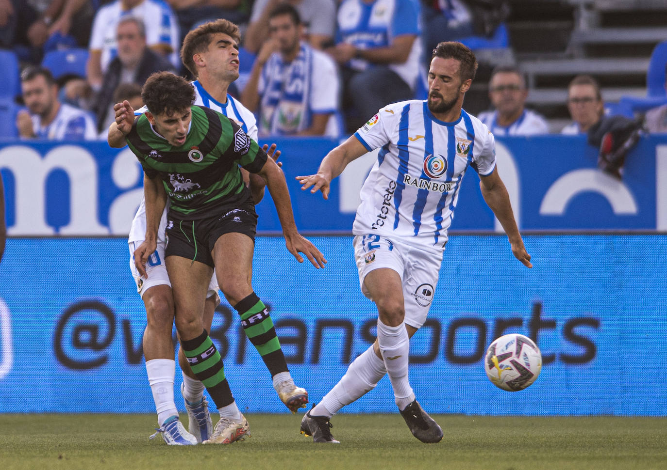 Fotos: Meritorio empate del Racing en Butarque