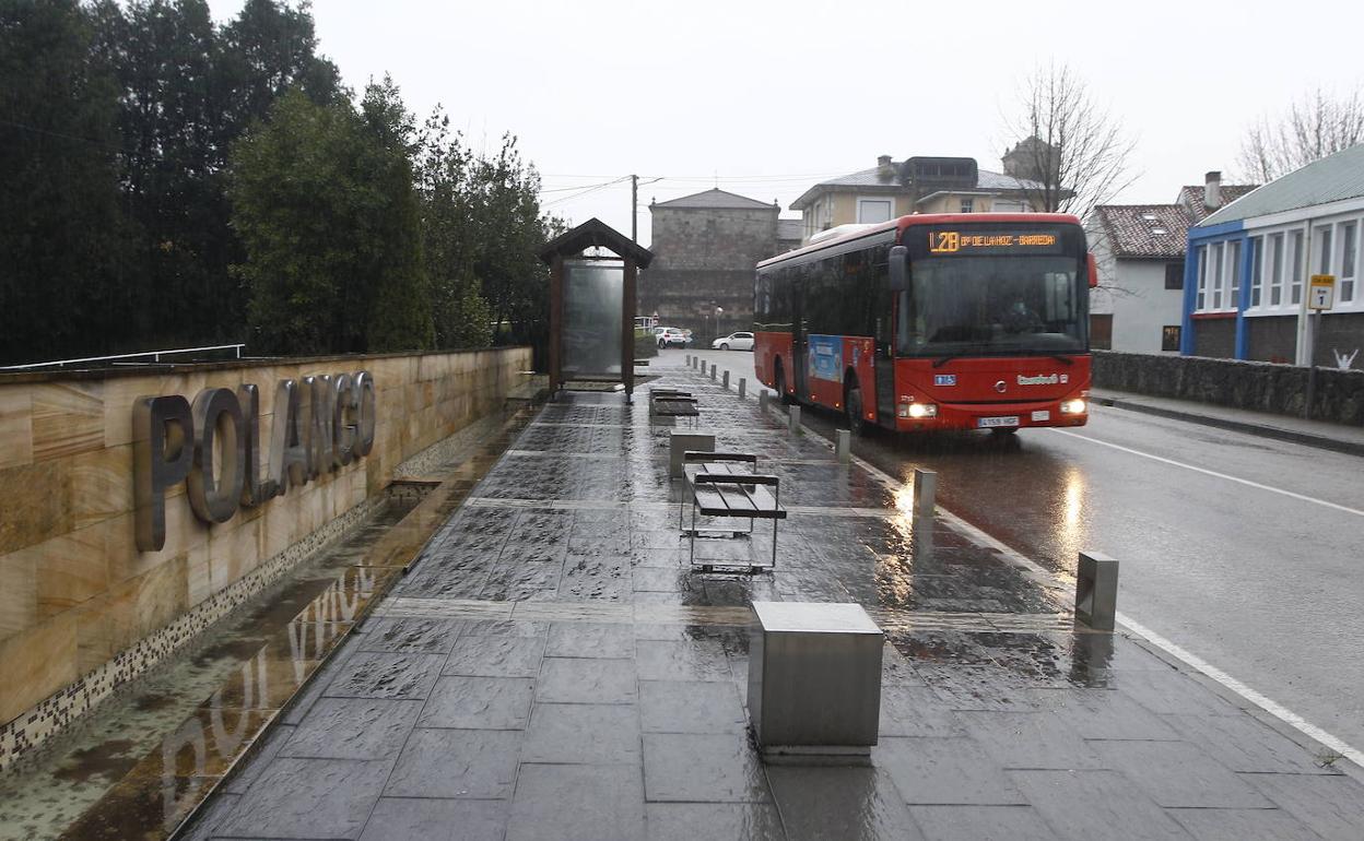 El Torrebus en una parada de Polanco.