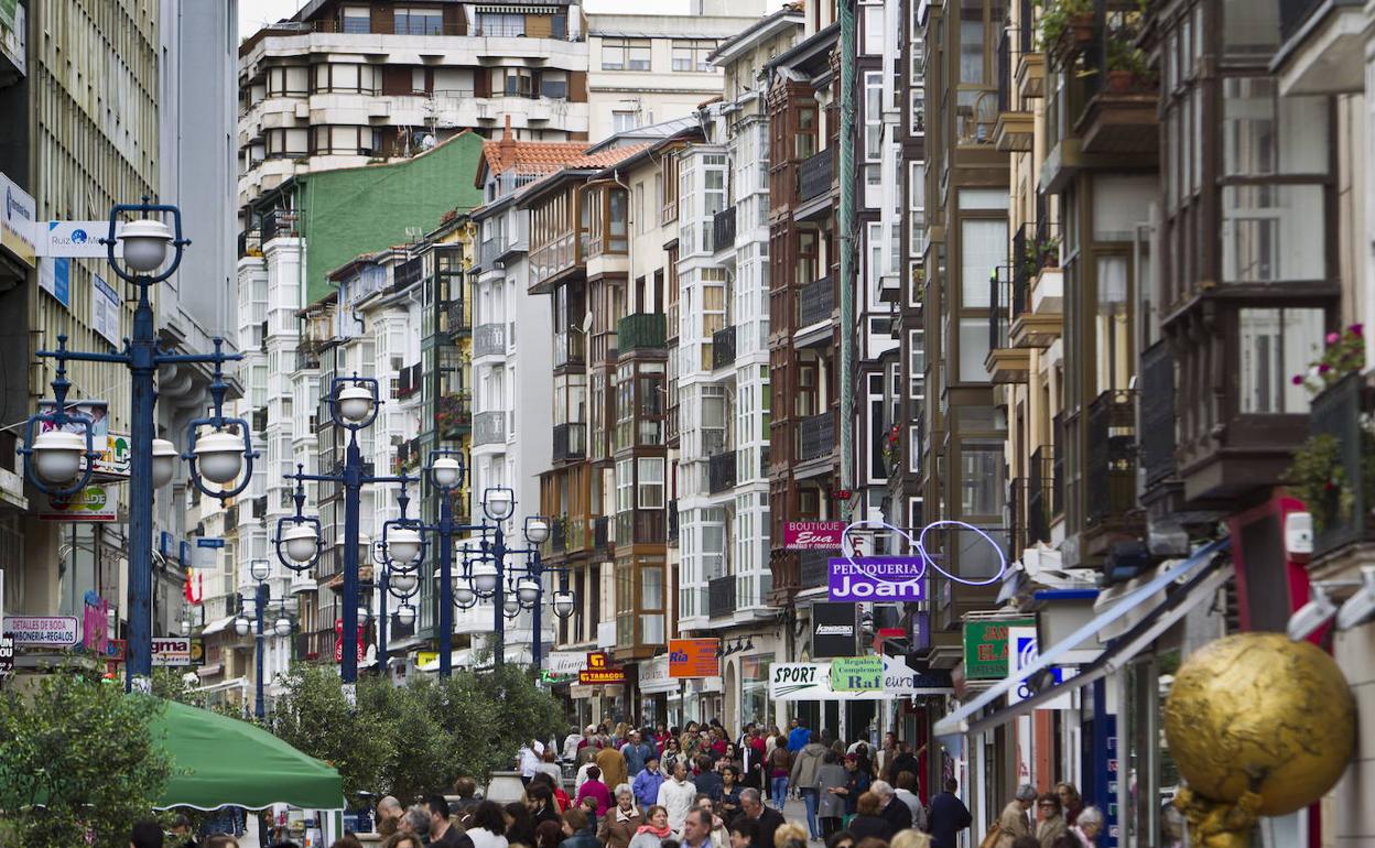 Edificios de la calle Burgos, en Santander. 