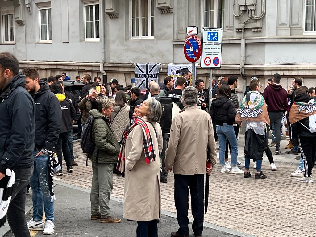 Fotos: Los aficionados del Burgos disfrutan de Peña Herbosa