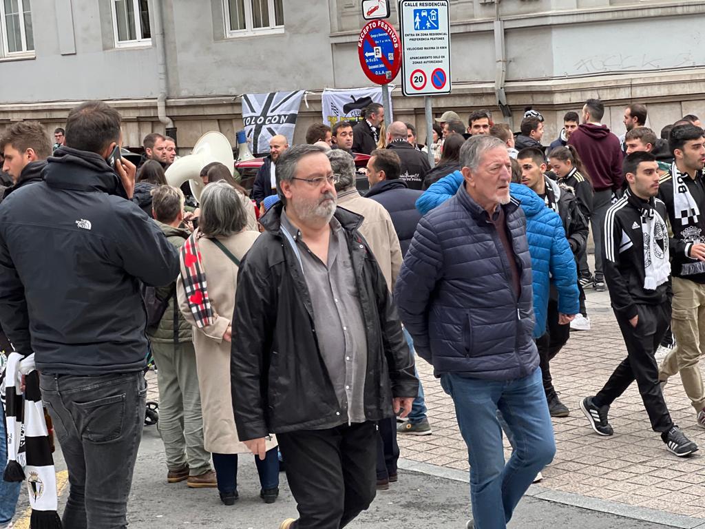 Fotos: Los aficionados del Burgos disfrutan de Peña Herbosa