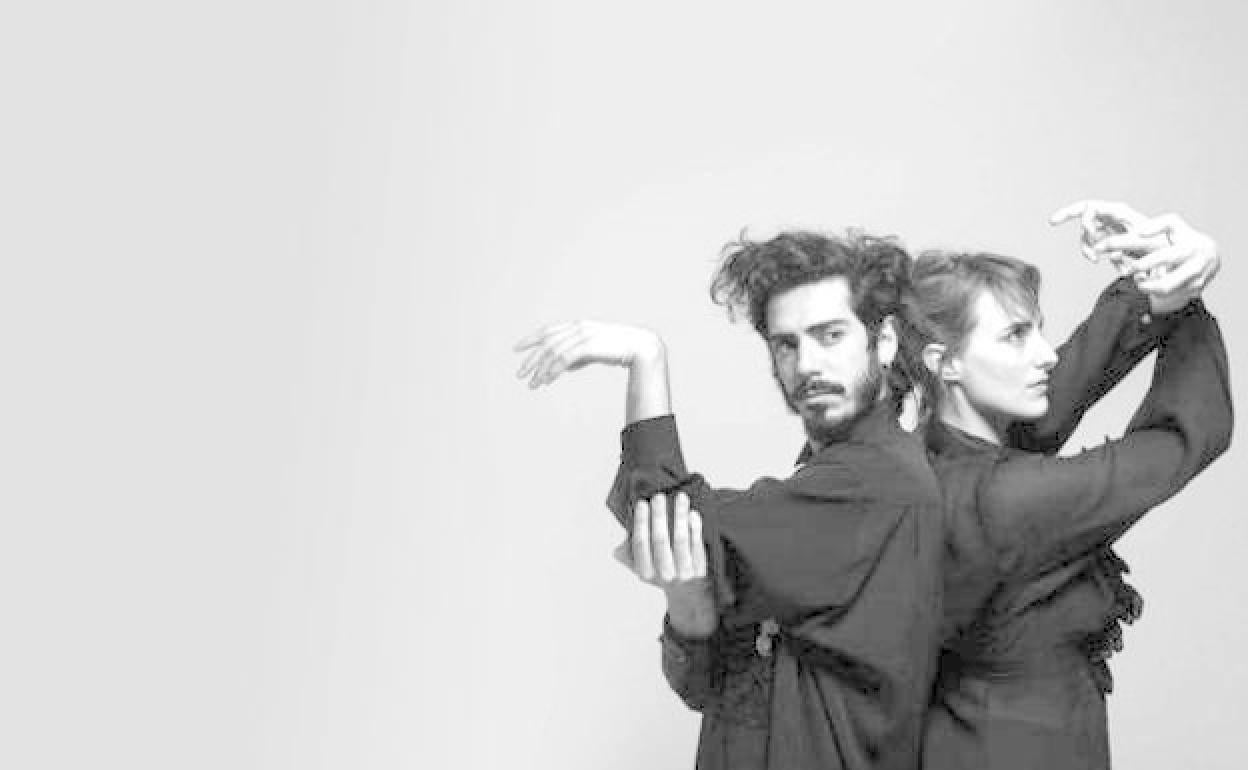 El dúo chileno Emilia y Pablo ofrece esta tarde un concierto en el Casyc