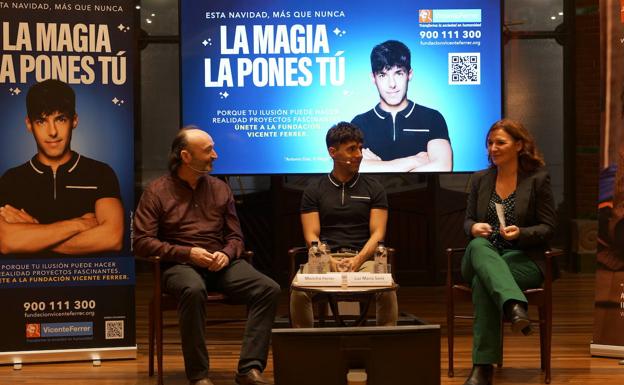 De izquierda a derecha: Moncho Ferrer, Antonio Díaz, Luz María Sanz. 