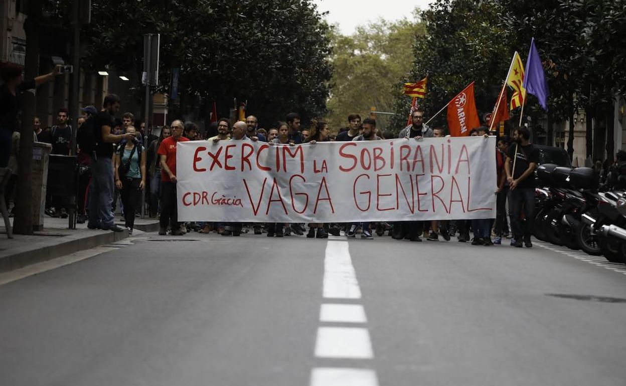 La justicia absuelve a 6 miembros de Arran que ocuparon una sede del PP