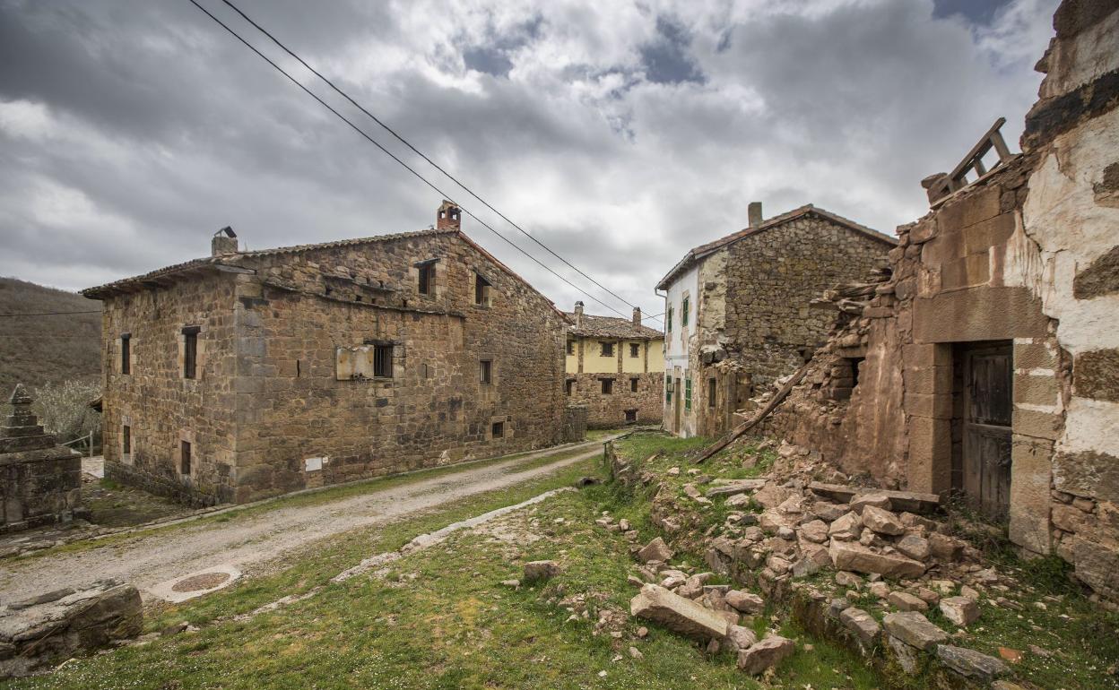 Imagen de Quintanas Olmo, pueblo de Valderredible, uno de los municipios de Cantabria que se encuentra en riesgo de despoblamiento. 