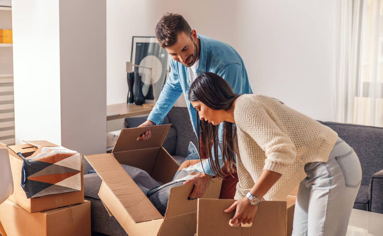 Las ayudas del Bono Alquiler Joven están destinadas a jóvenes de entre 18 y 35 años que cumplan con todos los requisitos