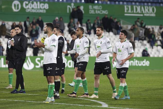 Al equipo le ha costó generar peligro en los Campos de Sport y acabó decepcionando a los suyos