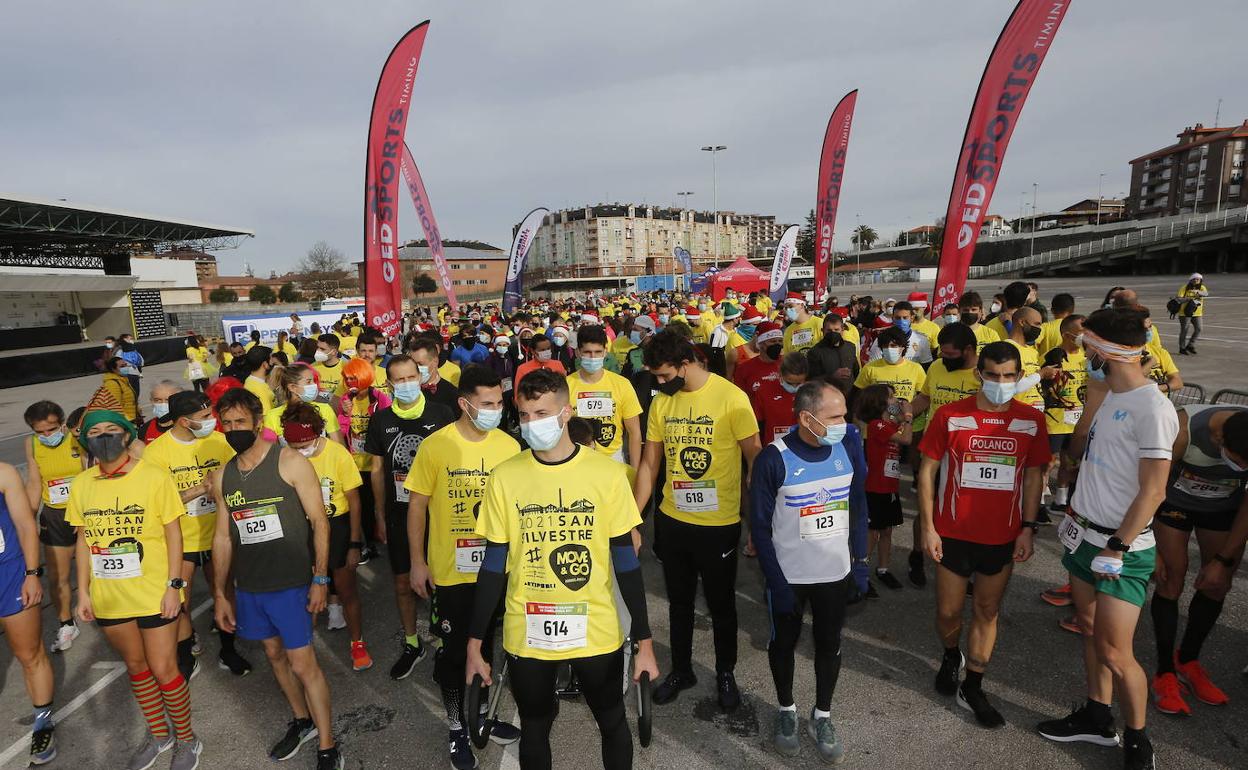 Esperando para iniciar la San Silvestre en plena pandemia.