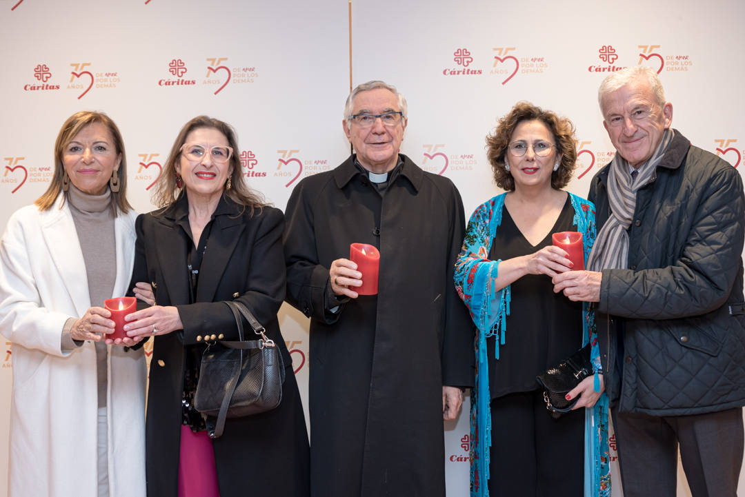 Esperanza del Río, Raquel Menéndez, Mons. Manuel Sánchez Monge, Sonsoles López, Manuel Bretón