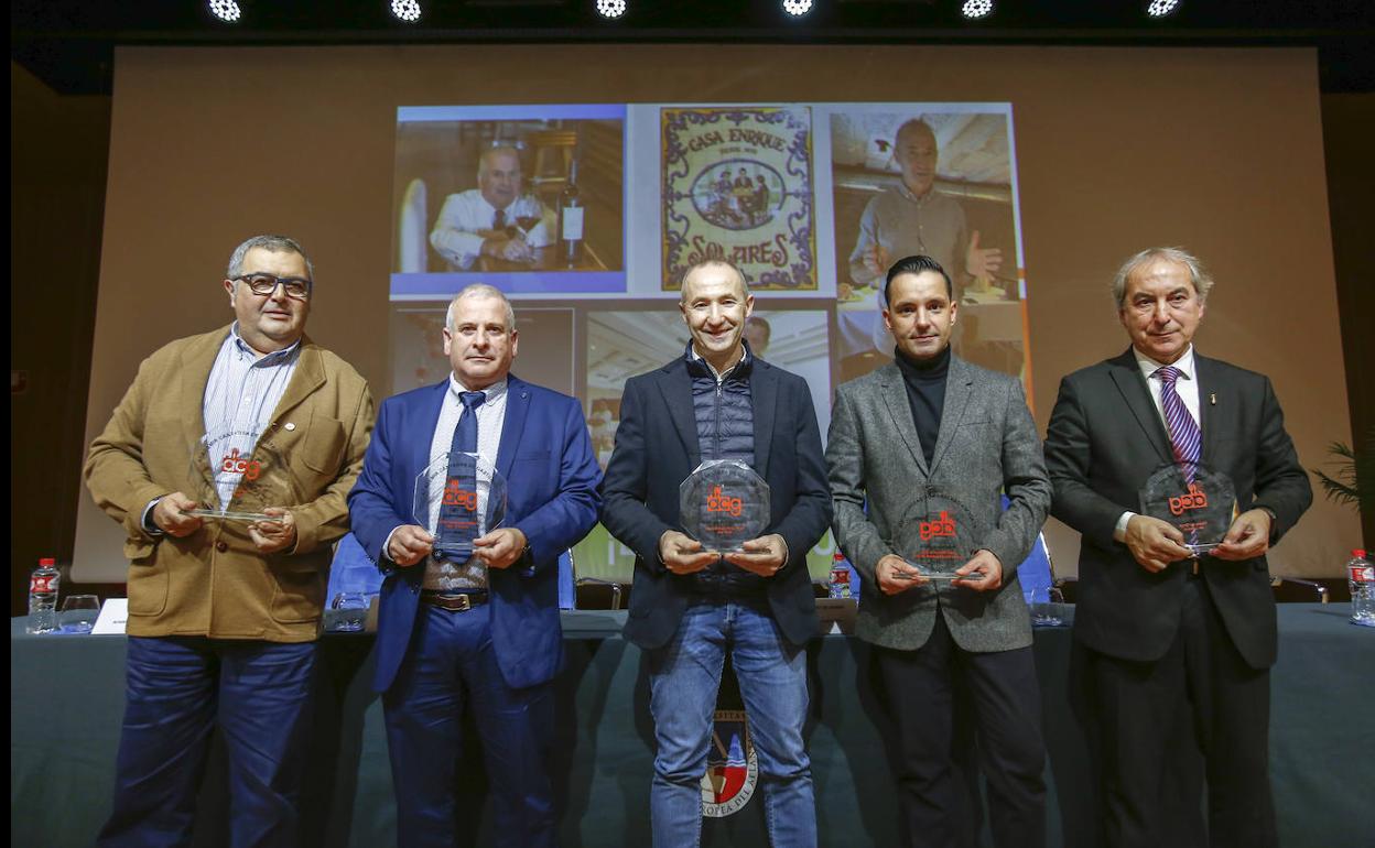 Enrique García, Abilio Fernández, Ramón Cruz, José Manuel de Dios y Javier Gómez, 