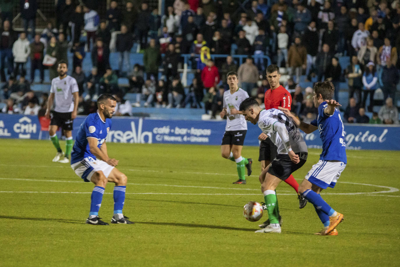 Fotos: Las mejores imágenes del Linares - Racing