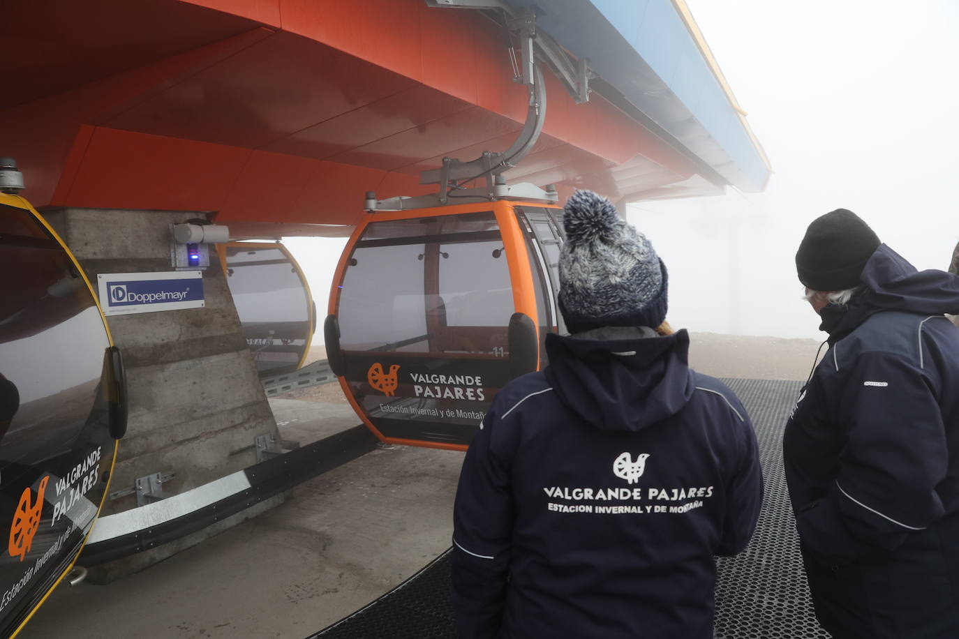 El nuevo equipamiento permite que el recorrido entre la parte baja y la zona alta de la estación se haga en aproximadamente cuatro minutos, frente a los casi 20 del anterior telesilla