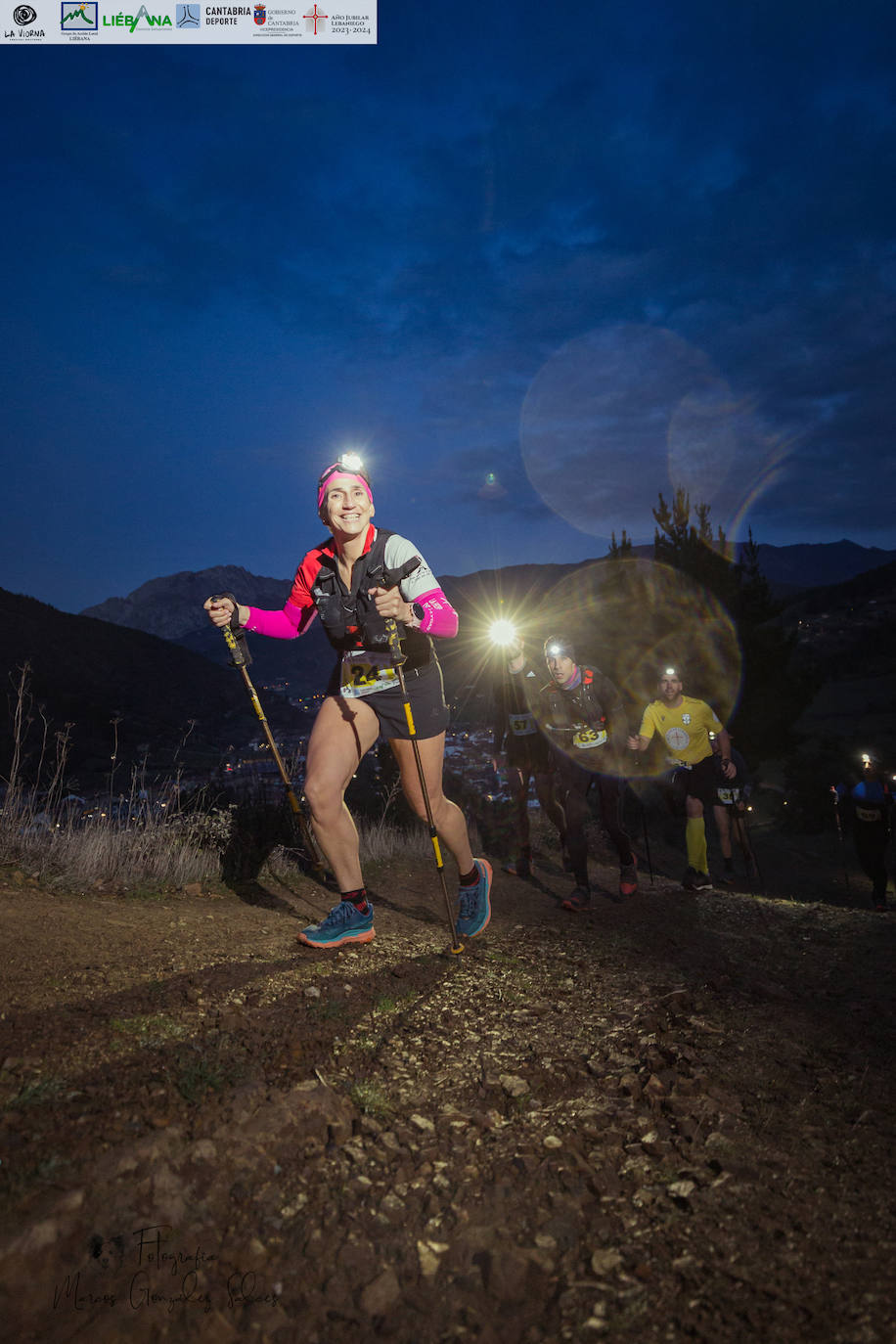 Guillermo Ramos y Tamara Crespo fueron los ganadores de la primera edición de La Viorna Vertical Nocturna, que se disputó entre la villa de Potes y las inmediaciones de la cumbre del monte Viorna y que fue organizada por el club Kilómetro Vertical Fuente Dé y por el Ayuntamiento de Potes. La carrera, con fuertes pendientes, de tres kilómetros de subida y 700 metros de desnivel, sufrió un cambio de recorrido en el final de carrera y terminó en el Llano del Arciluengo. 