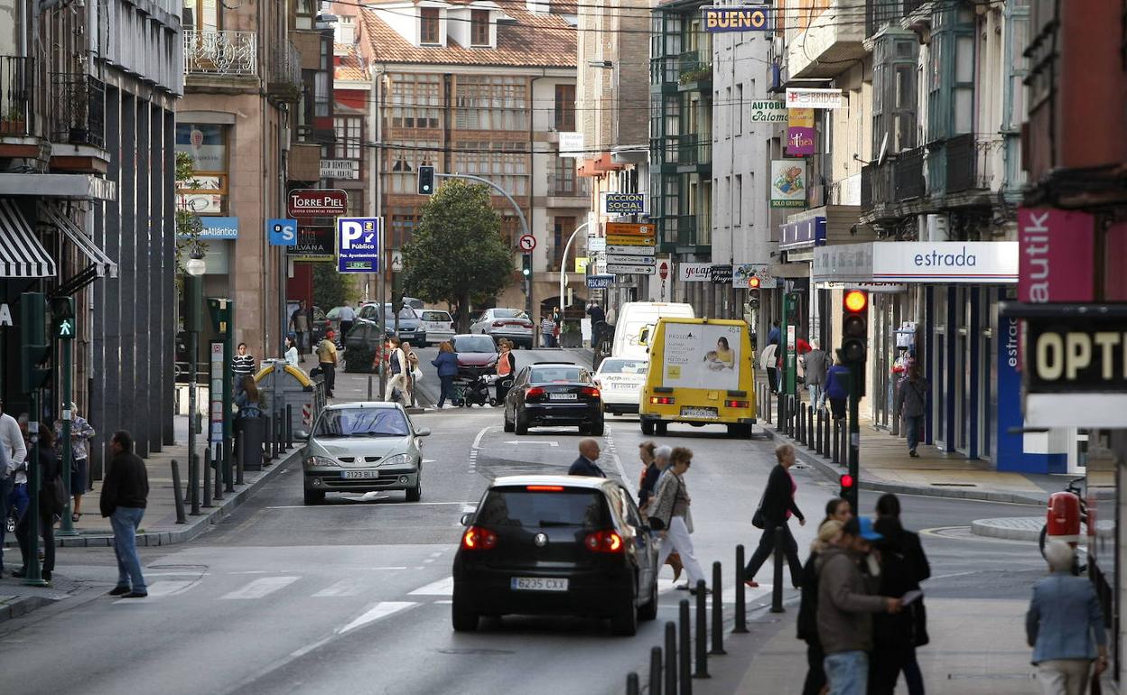 Imagen de la calle José María Pereda de Torrelavega. 