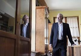 Pedro Luis Menéndez, de Gijón, ganador del Premio de Poesía José Luis Hidalgo.