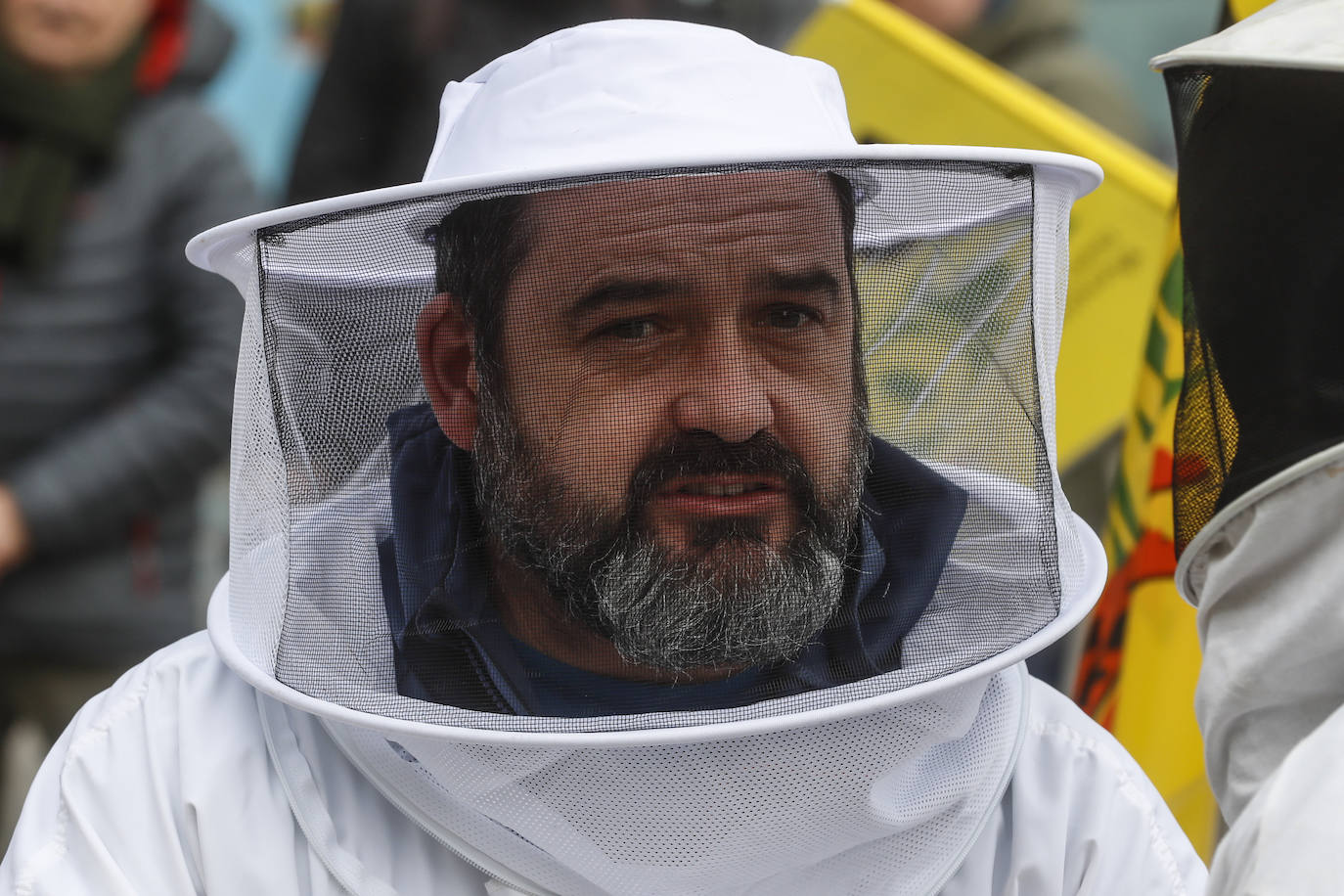 Los apicultores cántabros protestan