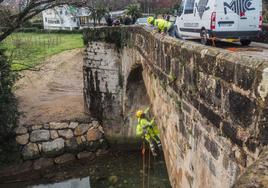 Los informes respaldan la reapertura del puente viejo que une Oruña y Arce