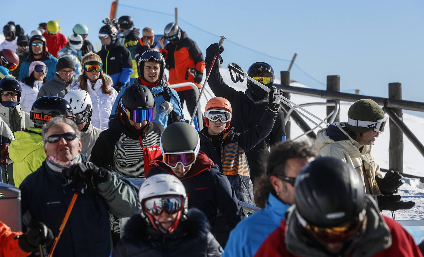 Emoción y colas en Alto Campoo