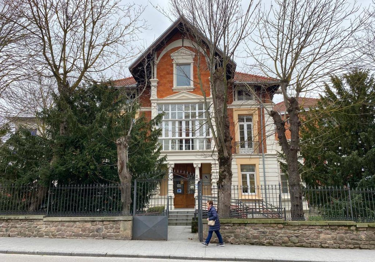 La sede de Hacienda en Reinosa se queda donde está