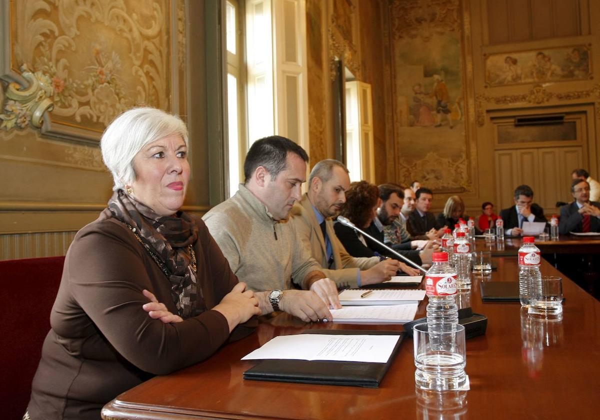 Blanca Rosa Gómez Morante en un pleno del Ayuntamiento de Torrelavega