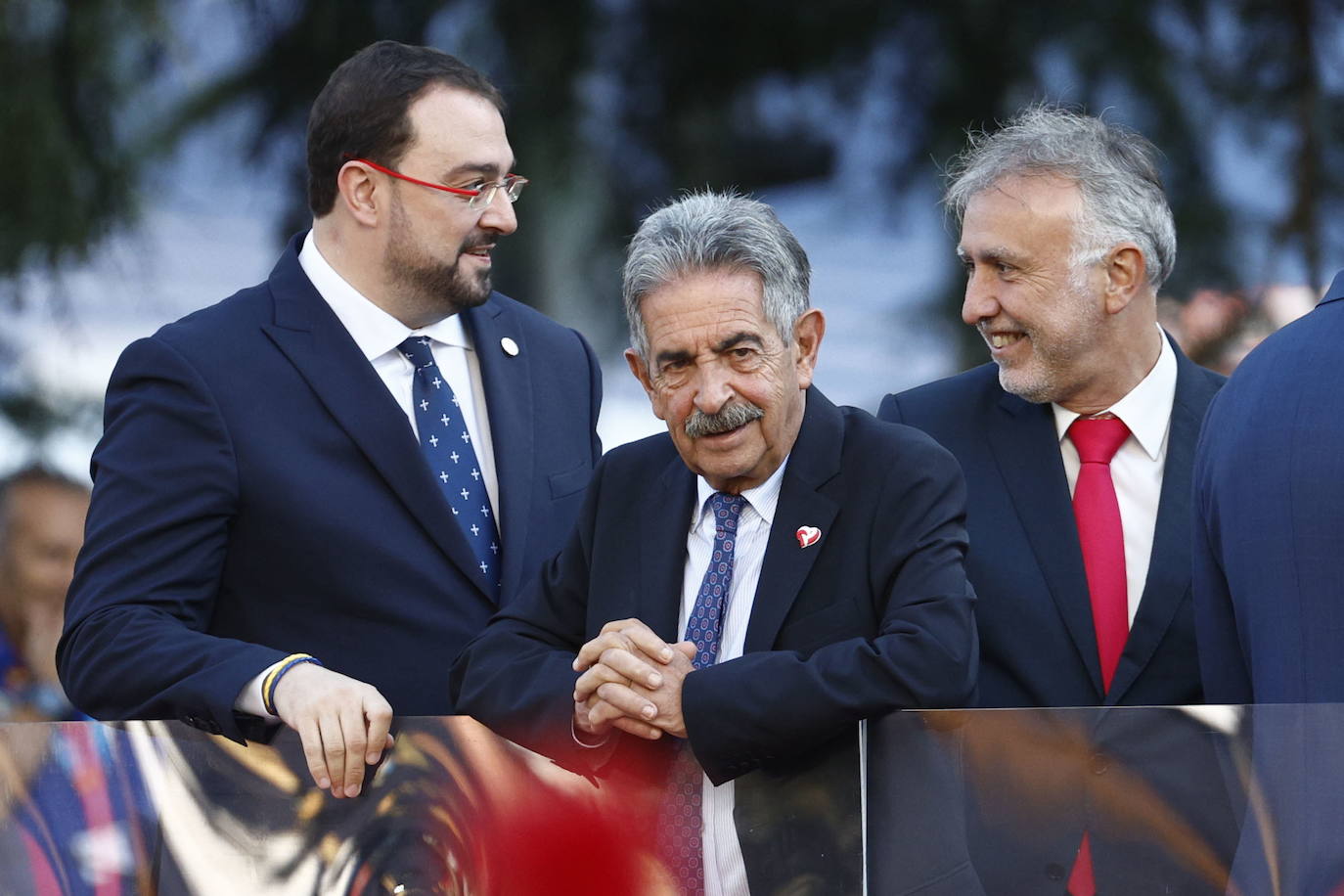 El presidente asturiano Barbón y Miguel Ángel Revilla, en una imagen de archivo