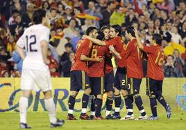 La Selección Española celebra un gol en un partido jugado en Santander