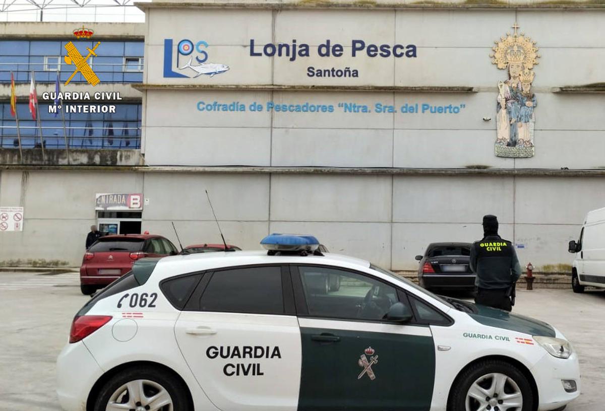 Detenido un santoñés por saquear varias veces la lonja de su pueblo y otros robos por la zona