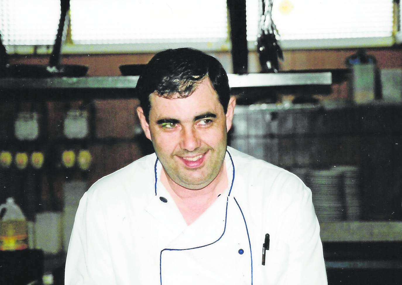 La figura de José Luis González ha dejado una profunda huella en la gastronomía de Cantabria y en la Escuela de Hostelería del IES Peñacastillo que lleva su nombre desde el año 2008, cuando falleció con 54 años. 