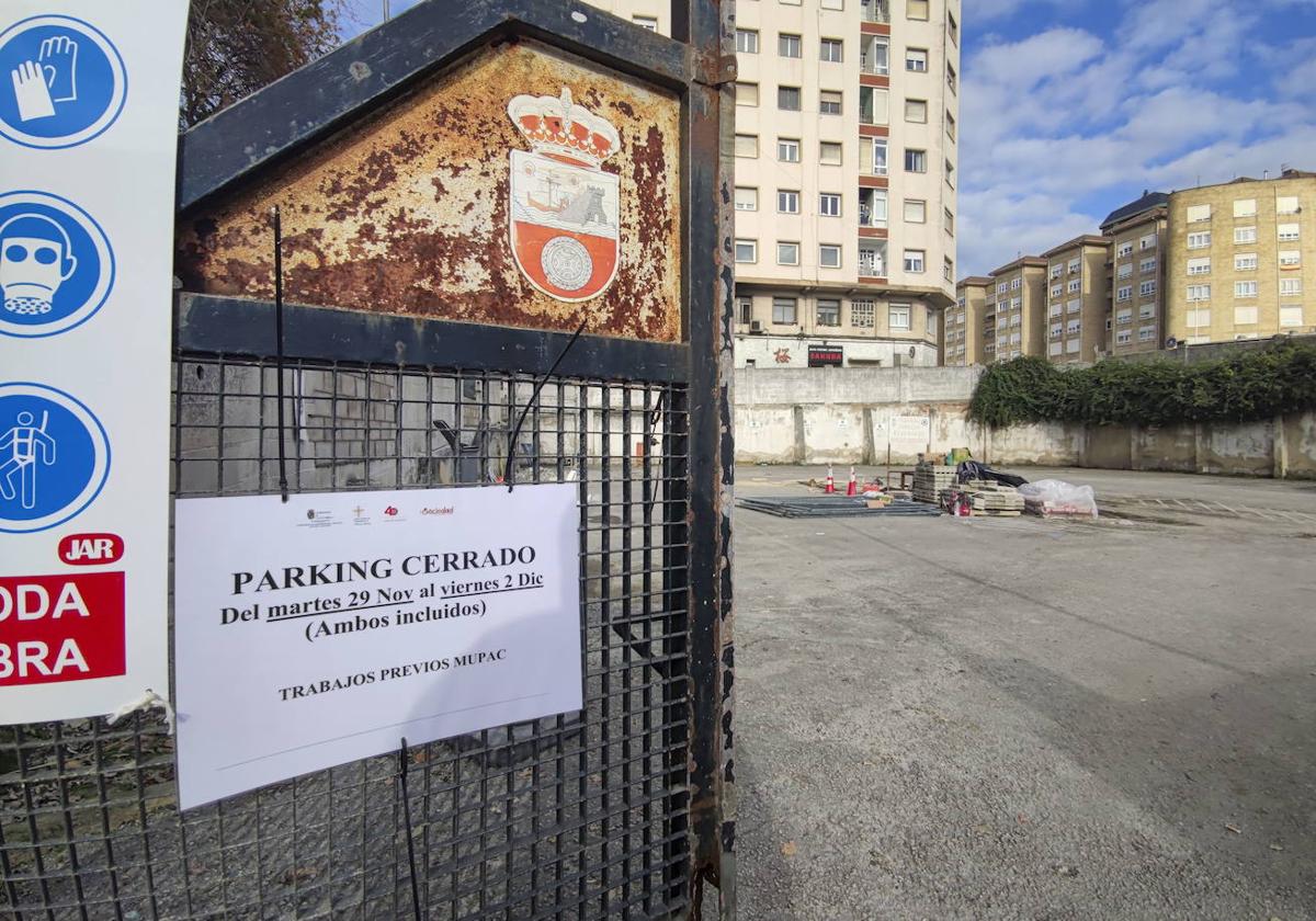 Imagen de los trabajos abordados en el perímetro del muro que rodea la parcela de Casimiro Sainz.