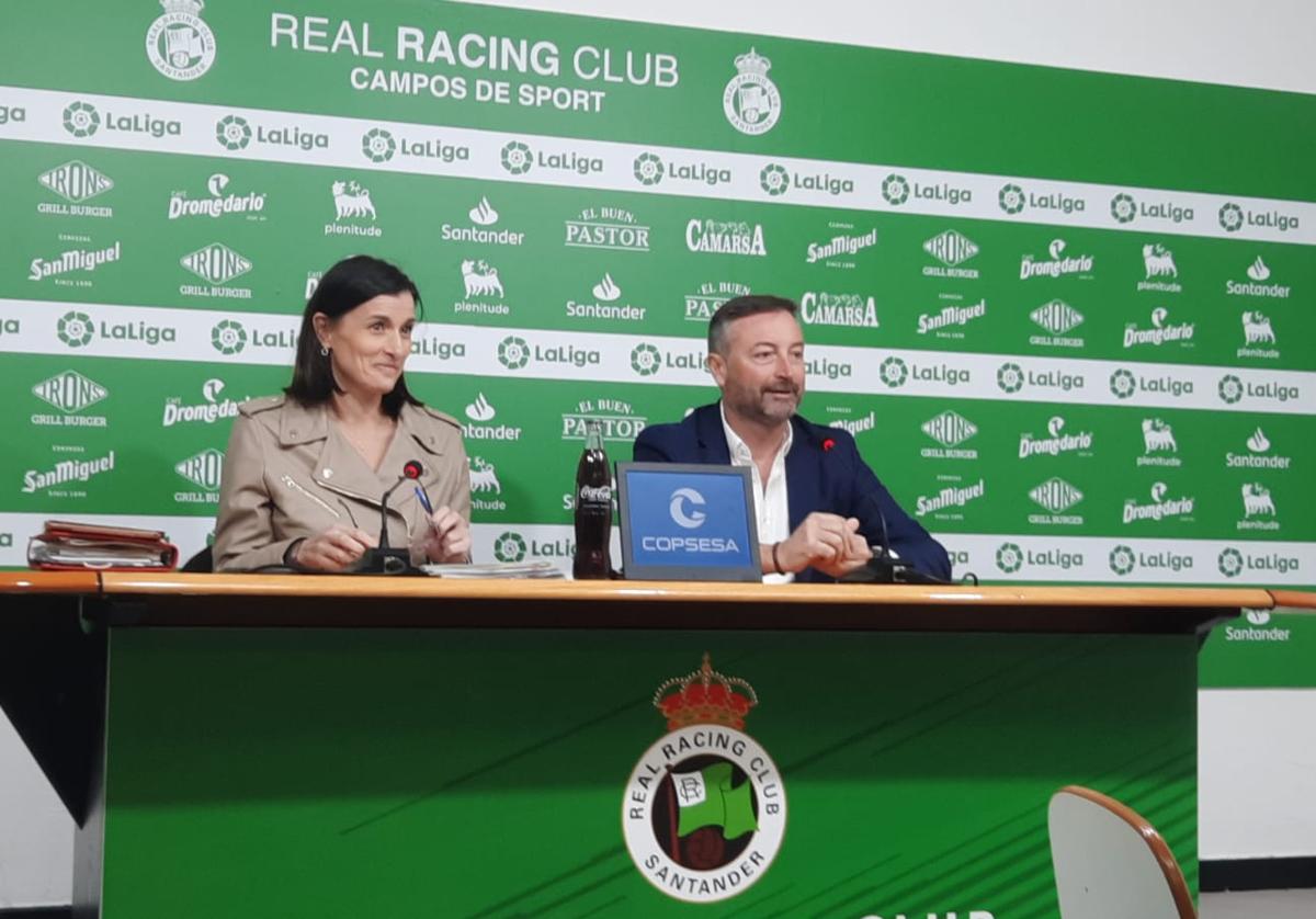 Gema Igual y Alfredo Pérez, en la sala de prensa de los Campos de Sport