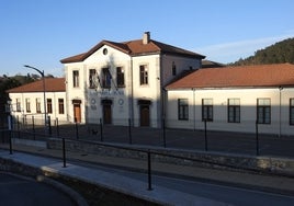 Colegio de La Cavada.