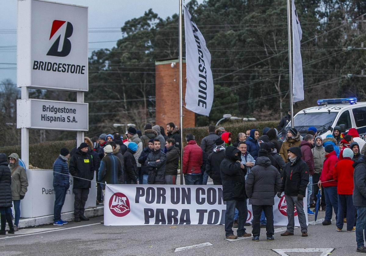 Concentración en Bridgestone por el convenio, en 2018.