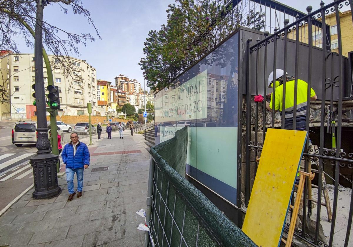 Exterior del mercado de Puertochico, cuya reforma se espera tener concluida en verano.