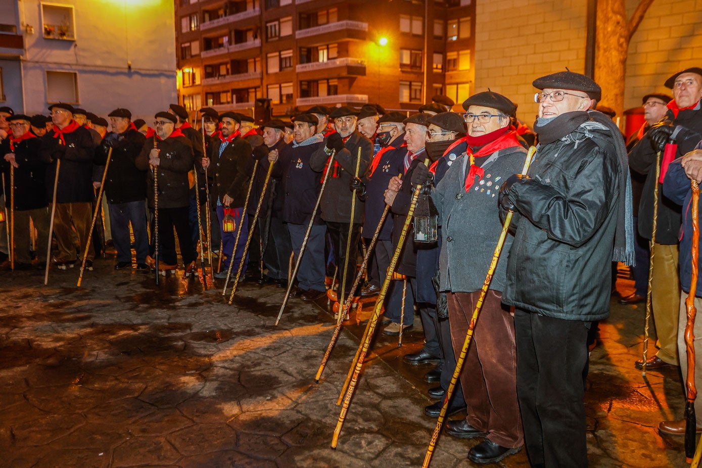 Torrelavega acogio la XXXIV edición de las marzas, cuyo recorrido comenzó en la residencia San José.