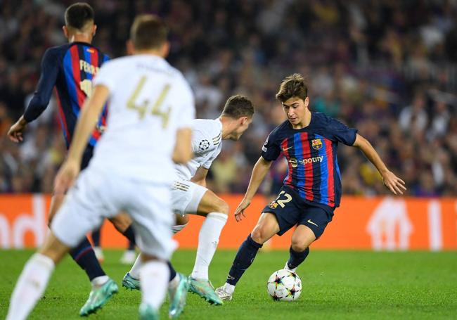 Pablo Torre, con el primer equipo del Barça, donde aspira a consolidarse.