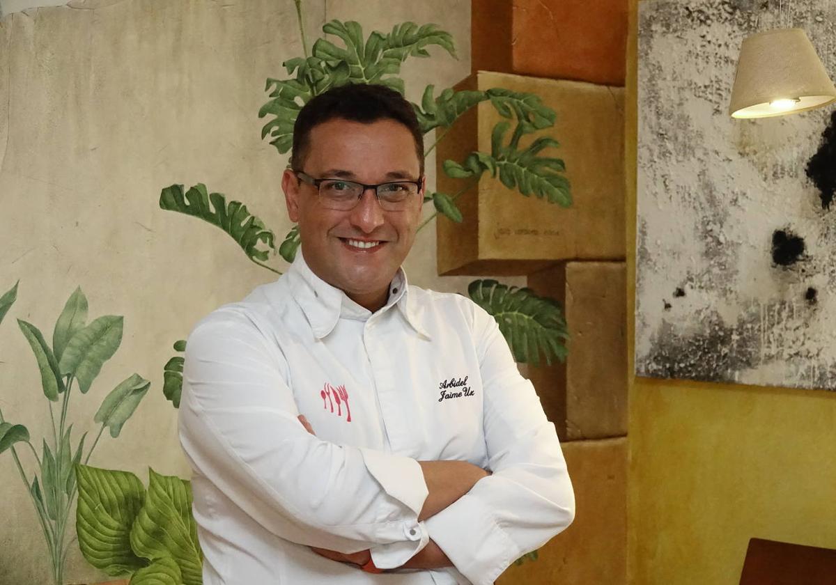 El chef Jaime Uz, propietario del Arbidel.