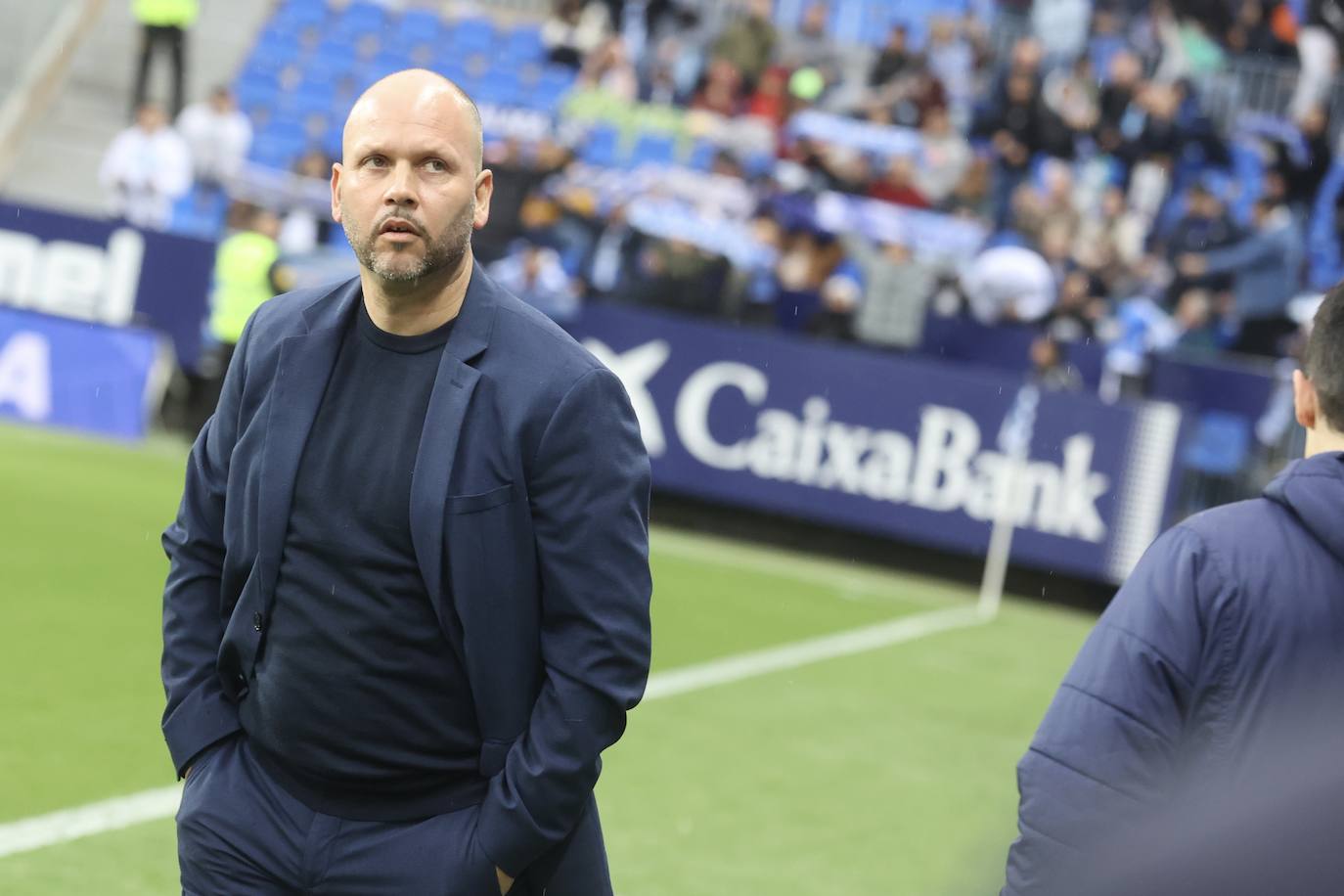 José Alberto, en la imagen en la banda de La Rosaleda, suma cinco victorias, tres empates y dos derrotas.