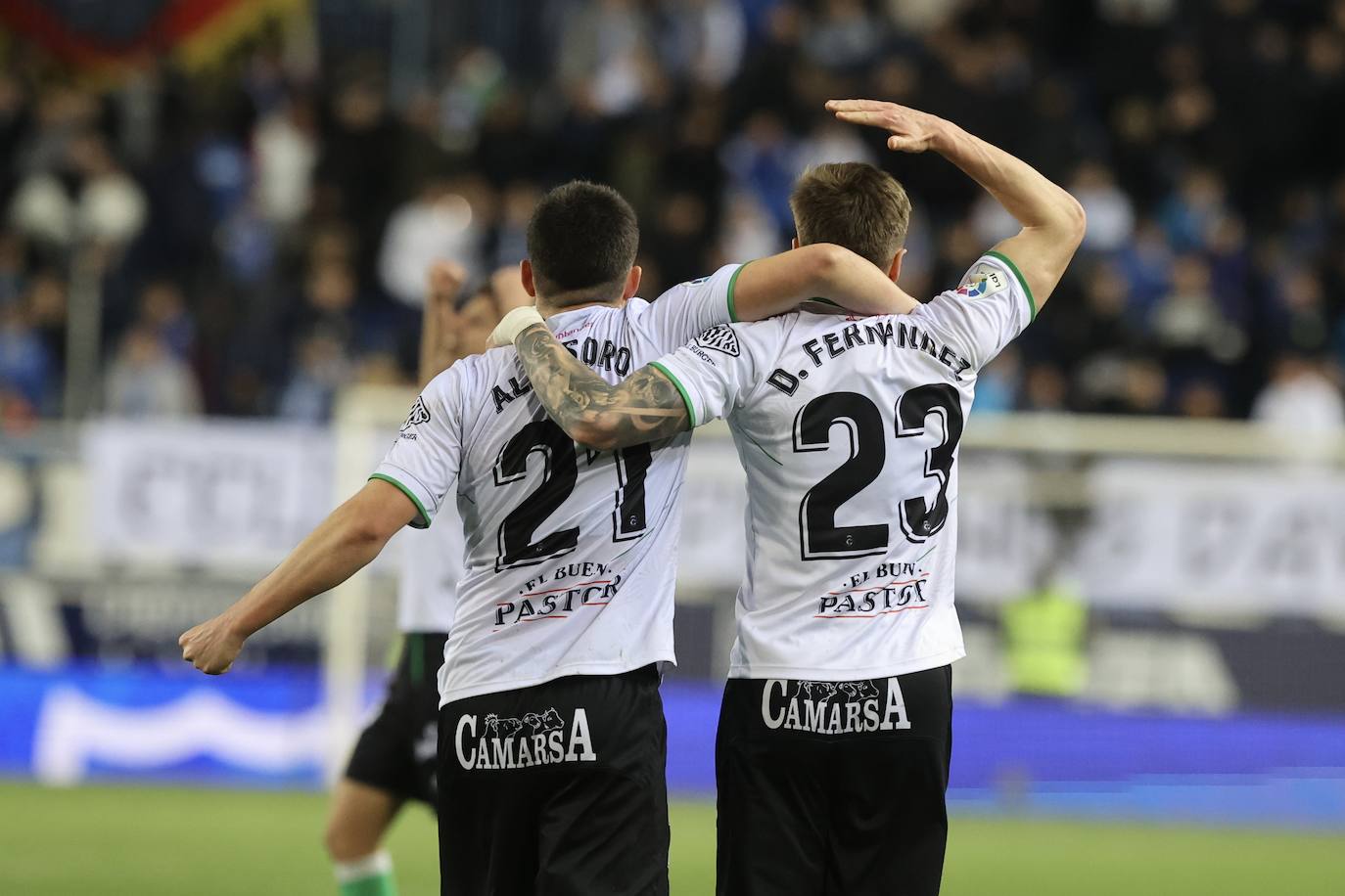 Aritz Aldasoro y Dani Fernández celebran el triunfo.