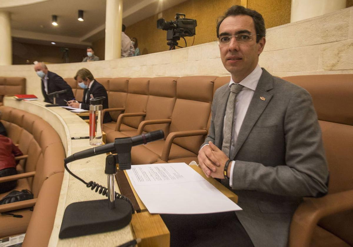 El diputado de Vox Armando Blanco, en el Parlamento.