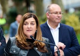 María José Sáenz de Buruaga, hoy, junto al vicesecretario de Organización del PP, Miguel Tellado.