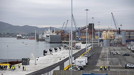El Puerto potencia su competitividad con el estreno de la nueva terminal de ferris