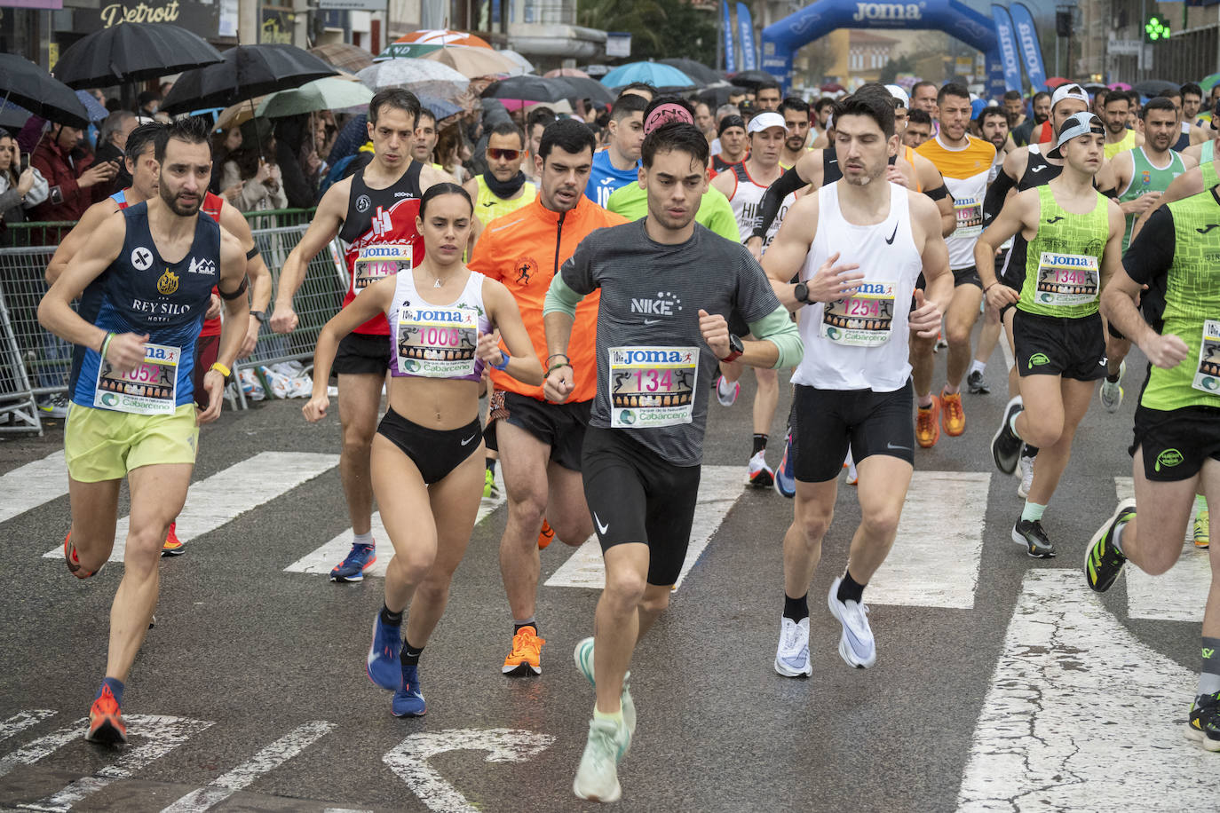 La carrera de las 18.00 horas reunía a atletas con marca inferior a los 40 minutos.