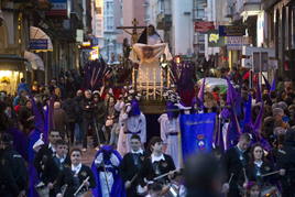 Procesión por las calles de Santander.