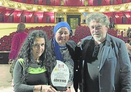 María Vidal y Pati Domenech recogieron el premio durante su gira por Egipto.